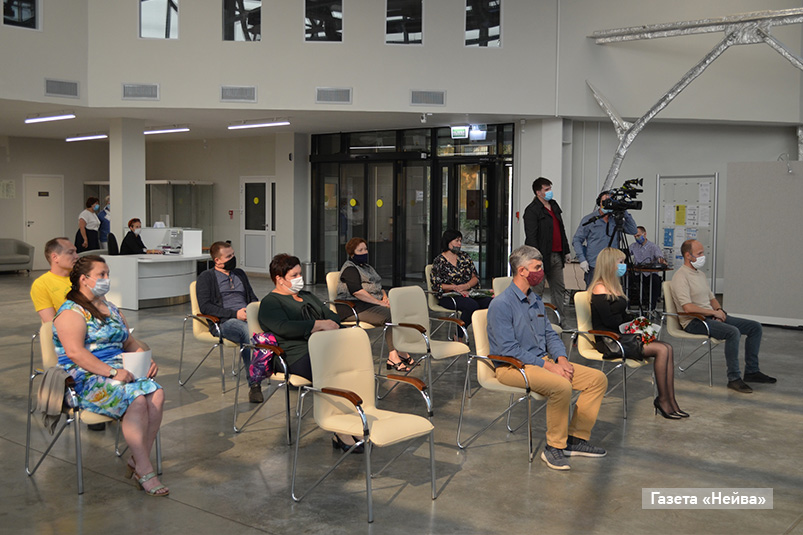 награждение лучших работников торговли Новоуральска