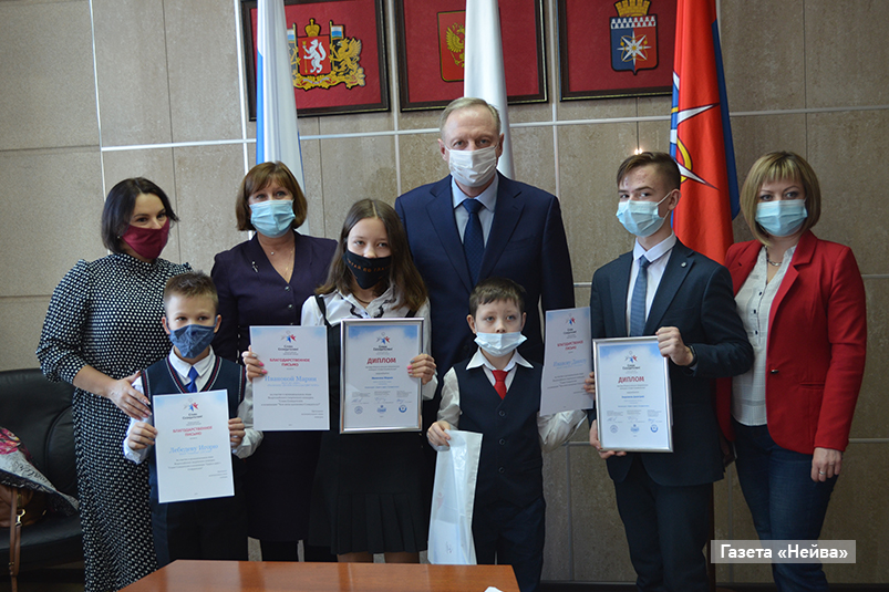 Слава созидателям