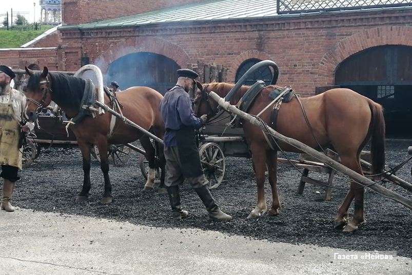 Лошадь Галя из Новоуральская на съемках сериала "Угрюм-река"