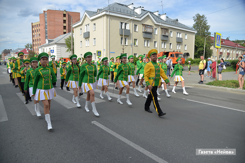 Новоуральские фанфары