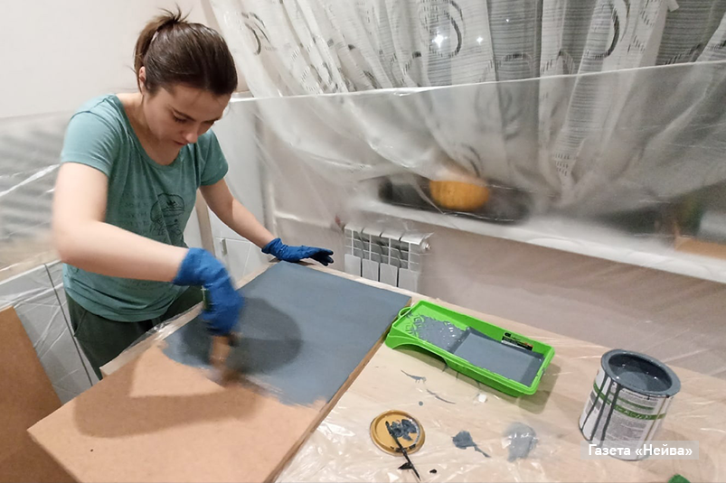 красить фасад кухни