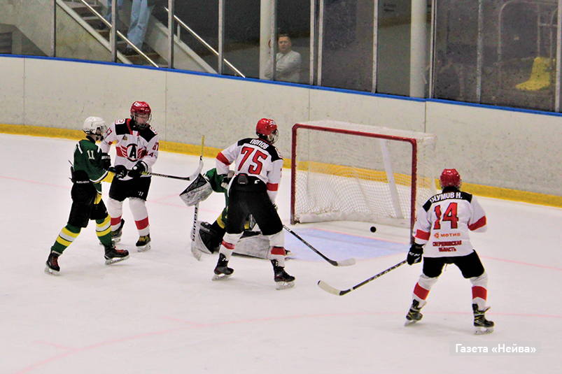 Кедр, хоккей, Новоуральск