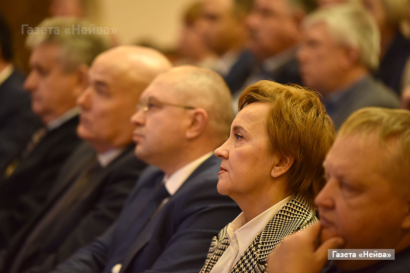 Депутаты Думы НГО