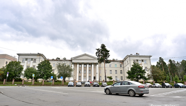 На территорию медсанчасти можно будет попасть на машине только по пропуску