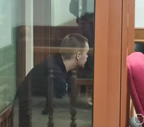 Новоуралец, которого обвиняют в убийстве младенца, настаивает, что ребенок выпал из рук